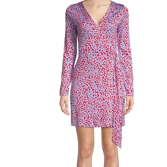 Diane Von Furstenberg Dresses & Skirts - Diane Von Furstenberg Julian silk wrap dress